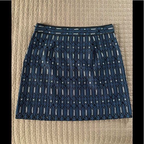 LOFT LACE OVERLAY SKIRT - Picture 4 of 9